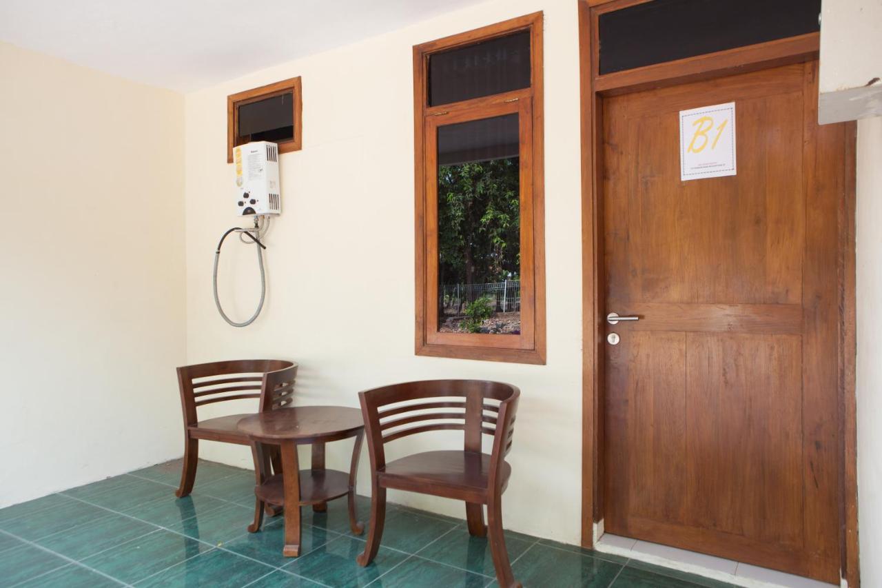 RedDoorz near Baluran National Park Hotel Pandean Bagian luar foto